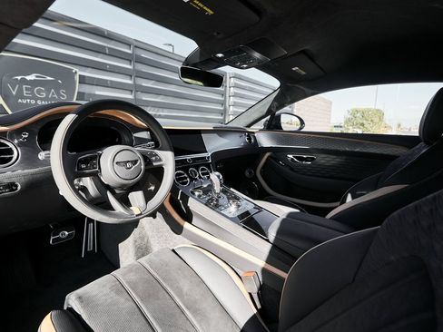 Used 2025 Bentley Continental GT Speed image 2