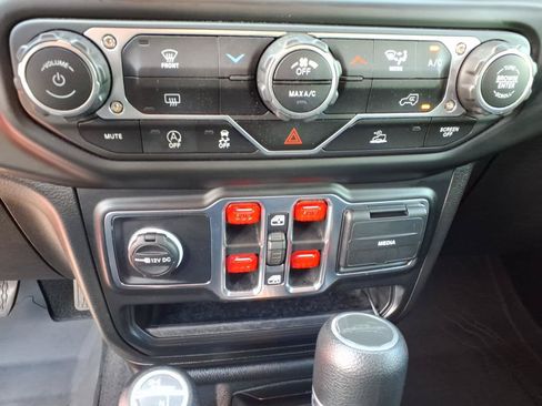 Used 2022 Jeep Gladiator Sport AWD/4WD image 27