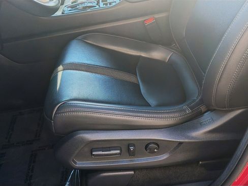 Certified 2024 Honda Pilot Touring image 18