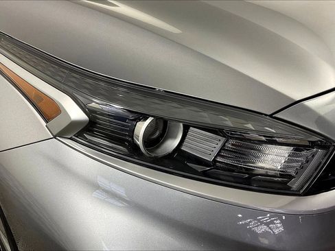 Used 2023 Kia Forte LXS FWD image 30