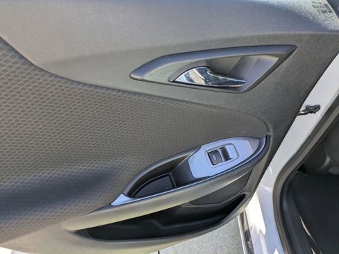 Used 2024 Chevrolet Malibu LT image 11