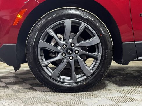 Used 2022 Chevrolet Equinox RS image 2