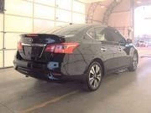 Used 2019 Nissan Sentra SL image 8