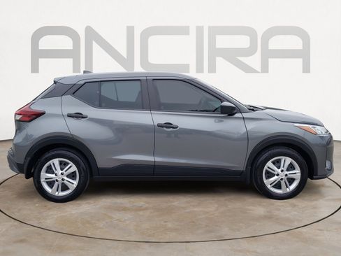 Used 2025 Nissan Kicks Play S FWD image 15