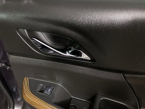 Used 2017 GMC Acadia SLE w/ Driver Alert Package I image 39