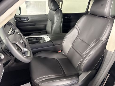 New 2026 Nissan Armada SV image 17