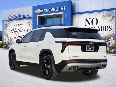 New 2026 Chevrolet Traverse LT w/ Driver Confidence Package FWD image 4