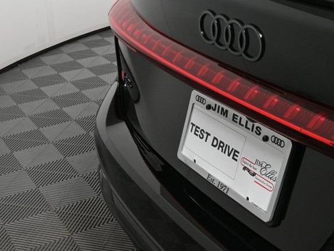 Used 2025 Audi S5 Premium Plus image 37