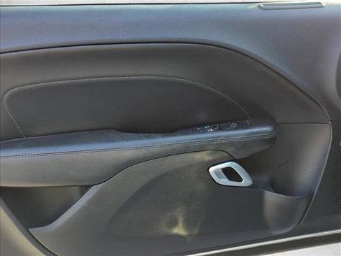 Used 2015 Dodge Challenger R/T Scat Pack w/ Leather Interior Group image 10