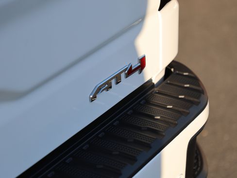 New 2026 GMC Sierra 1500 AT4 w/ AT4 Premium Package image 9