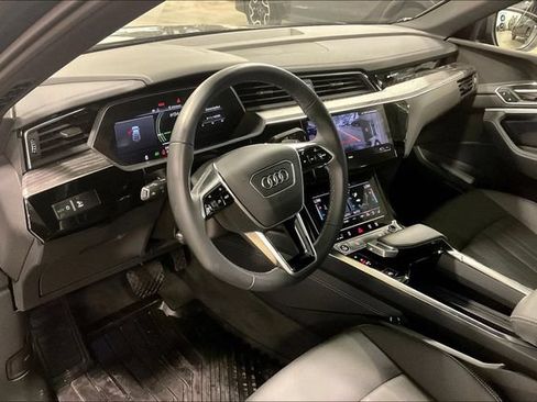 Used 2024 Audi Q8 e-tron Premium Plus w/ Premium Plus Package AWD/4WD image 14