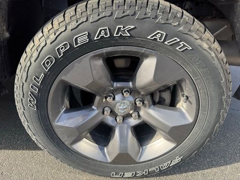 Used 2022 RAM 1500 Big Horn w/ Built-to-serve Edition image 16