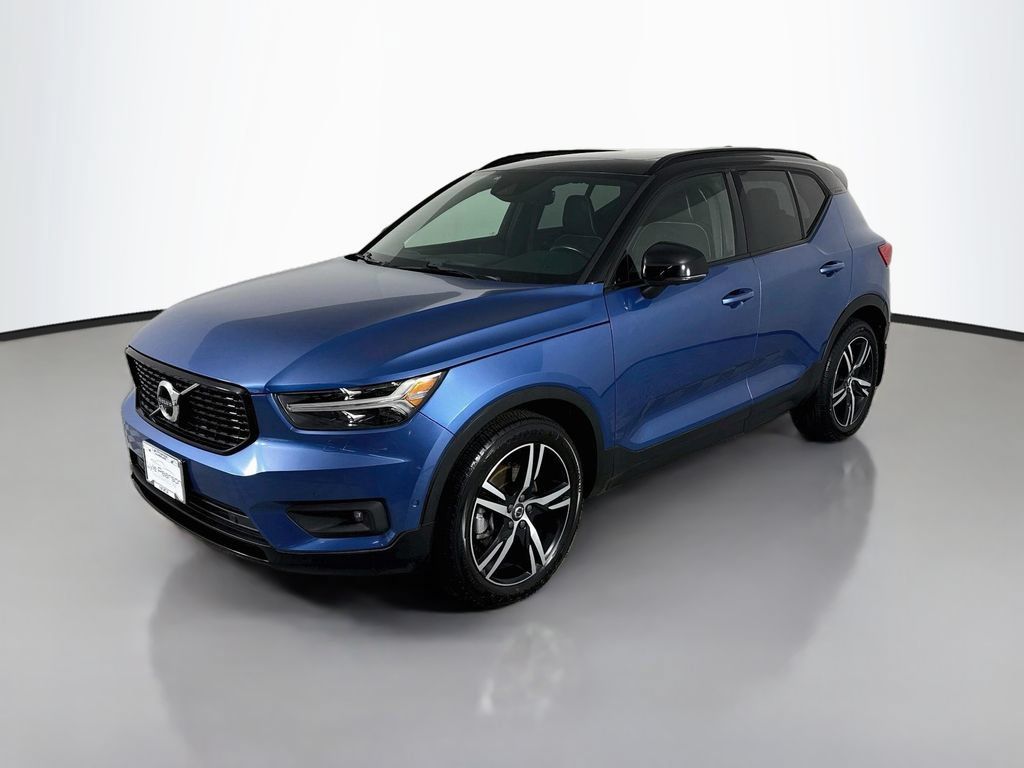 Used 2019 Volvo XC40 T5 R-Design AWD/4WD image 1