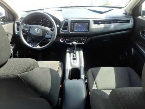 Used 2018 Honda HR-V EX image 18