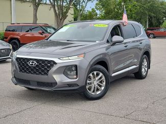 Used 2020 Hyundai Santa Fe SE image 1