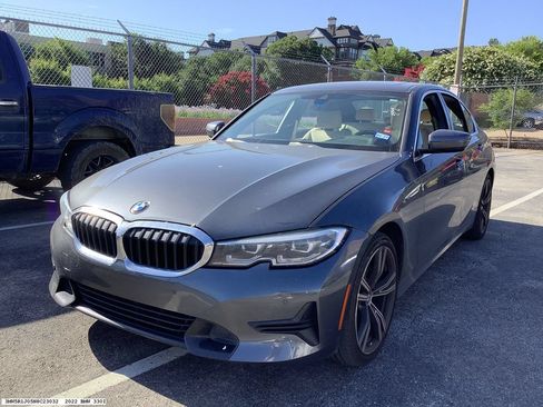 Used 2022 BMW 330i Sedan w/ Convenience Package RWD image 4
