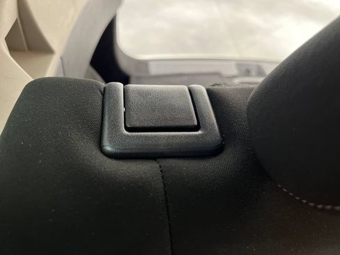 Used 2024 Nissan Rogue S FWD image 23