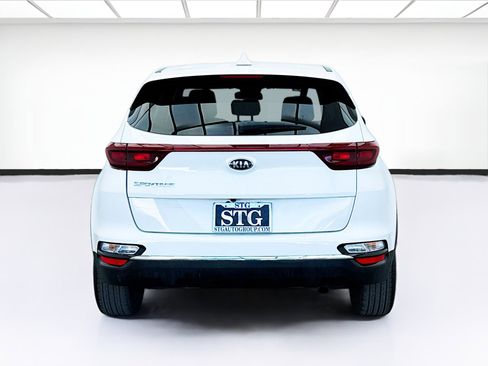 Used 2021 Kia Sportage LX image 5