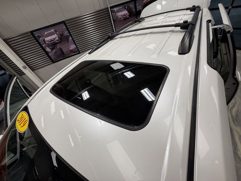 Used 2019 Toyota Sienna XLE image 12