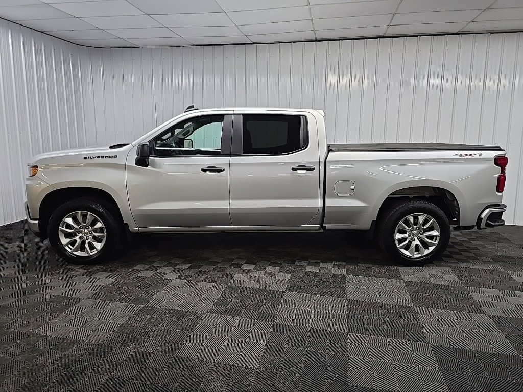 Used 2021 Chevrolet Silverado 1500 Custom w/ LPO, Dark Essentials Package AWD/4WD image 5
