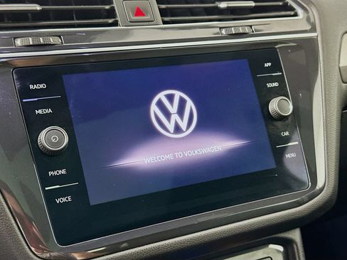 Used 2023 Volkswagen Tiguan SE R-Line AWD/4WD image 15