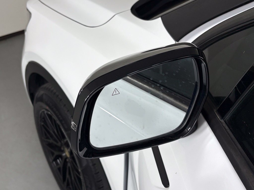 Used 2022 Kia Sorento S w/ Panoramic Sunroof Package FWD image 13