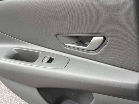 Used 2024 Hyundai Elantra SEL w/ Convenience Package image 25