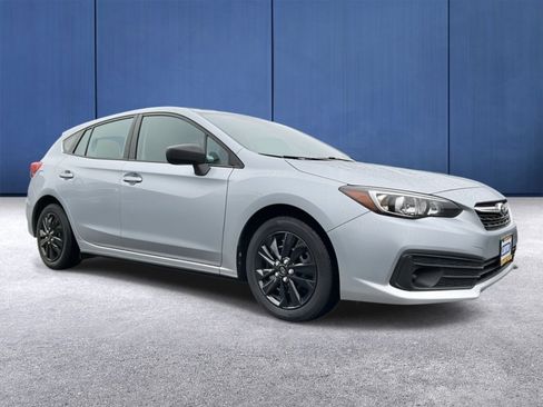 Certified 2023 Subaru Impreza 2.0i image 2