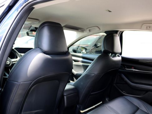 Used 2021 MAZDA MAZDA3 s image 28