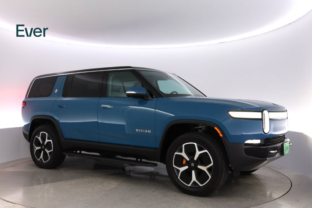 Used 2023 Rivian R1S Launch Edition Quad AWD/4WD image 14