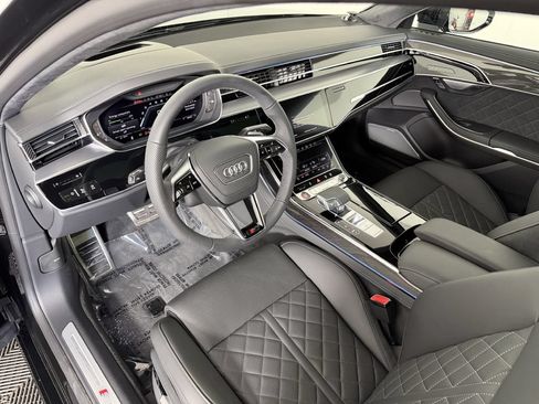 Used 2026 Audi S8 AWD/4WD image 18