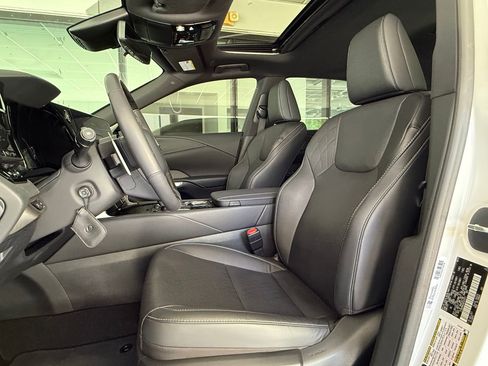 Used 2024 Lexus RX 350 Premium Plus w/ Convenience Package FWD image 5