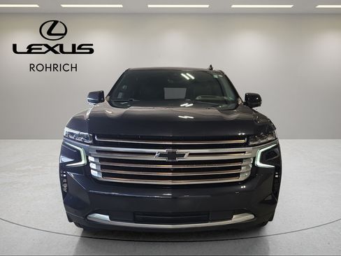 Used 2023 Chevrolet Tahoe High Country w/ Premium Package 2 AWD/4WD image 2