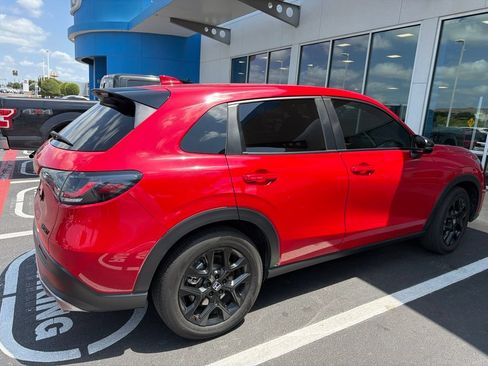 Used 2024 Honda HR-V Sport image 7