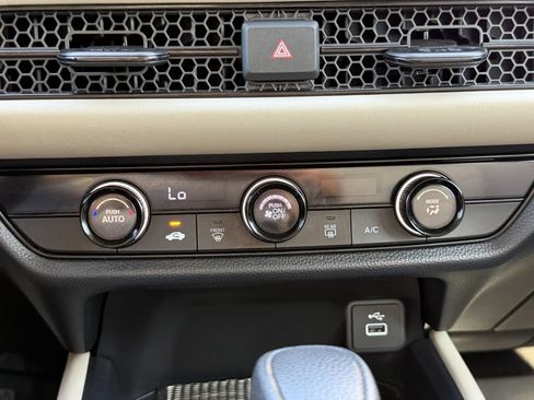 Used 2025 Honda HR-V LX image 23