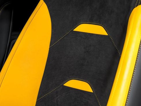 Used 2024 Lamborghini Huracan Sterrato image 21