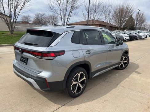 New 2026 Volkswagen Tiguan SE image 6