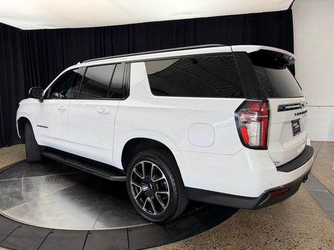 Used 2022 Chevrolet Suburban RST w/ Luxury Package AWD/4WD image 5