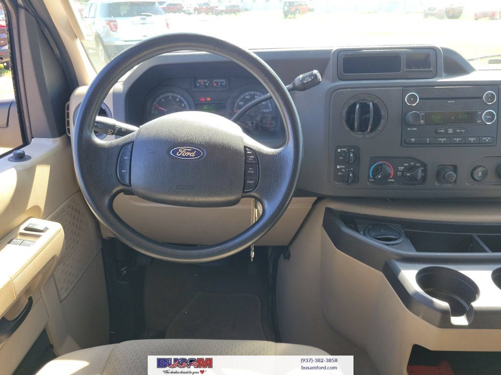 Used 2009 Ford E-350 and Econoline 350 XLT RWD image 12