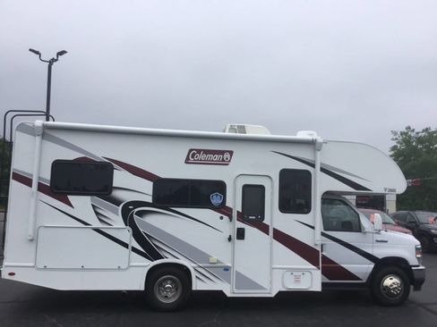 Used 2022 Ford E-350 and Econoline 350 Super Duty w/ Motorhome Prep Package RWD image 6