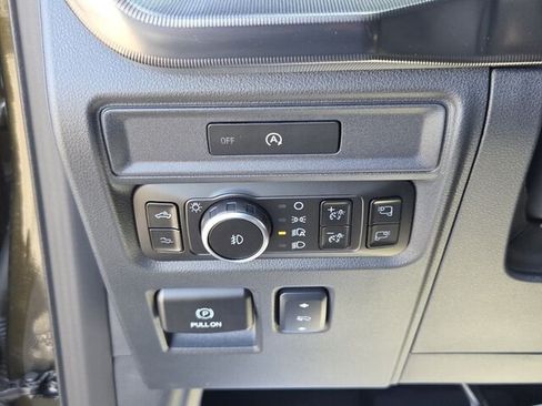 Used 2025 Ford F150 Raptor AWD/4WD image 18