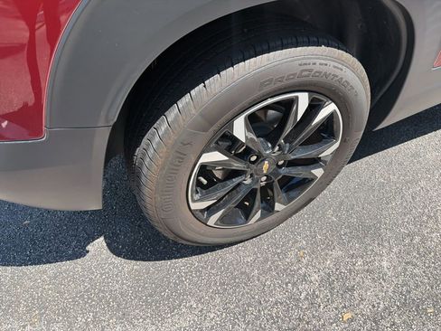 Used 2023 Chevrolet TrailBlazer LT w/ Convenience Package image 8