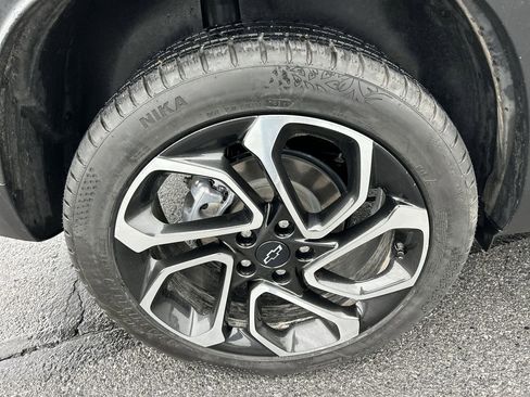 Used 2024 Chevrolet Trax RS w/ Driver Confidence Package image 9