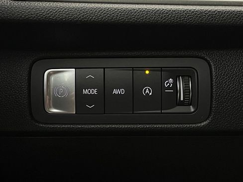 Used 2025 Chevrolet Traverse LT w/ LPO, Floor Liner Package AWD/4WD image 24
