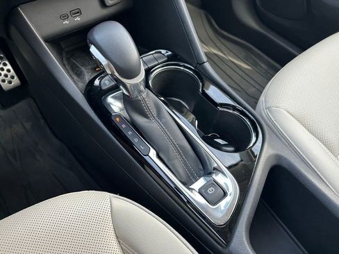 Used 2024 Buick Encore GX Sport Touring w/ Advanced Technology Package AWD/4WD image 15