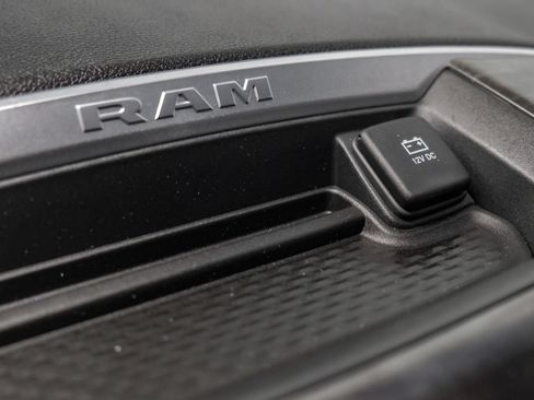 Used 2024 RAM 3500 Big Horn w/ Night Edition AWD/4WD image 29