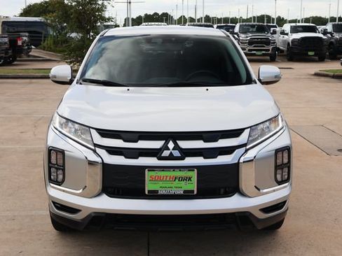 Used 2023 Mitsubishi Outlander Sport SE AWD/4WD image 2