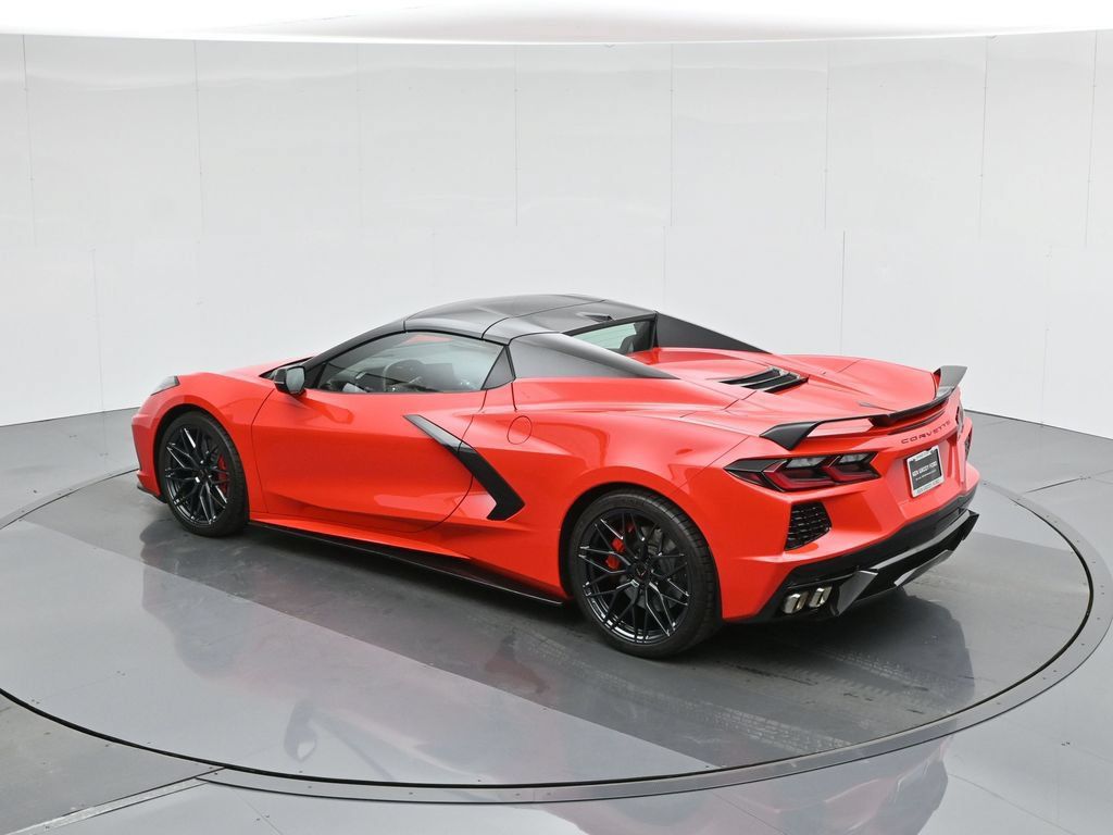 Used 2021 Chevrolet Corvette Stingray Premium Conv w/ Z51 Performance Package RWD image 45