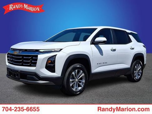 Used 2025 Chevrolet Equinox LT AWD/4WD image 1
