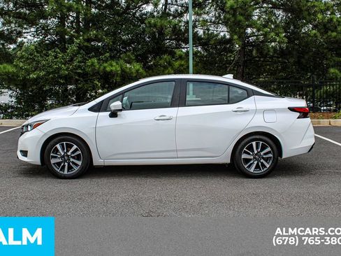 Used 2024 Nissan Versa SV FWD image 6